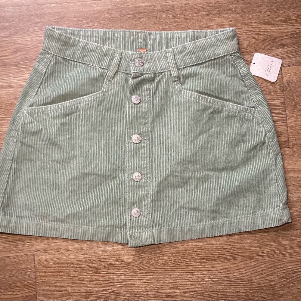 NWT Free People Boho Chic Green A Line Corduroy Midi Skirt Waist Size 28in.